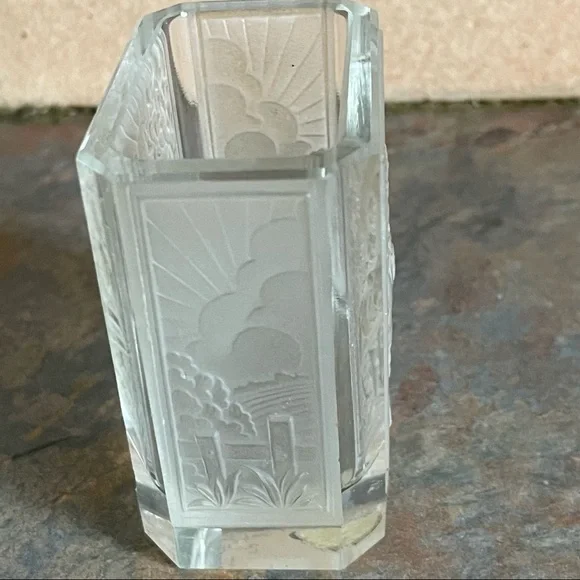 ART DECO CZECH FROSTED CIGARETTE 🚬 HOLDER -EQUESTRIAN 🐎 THEME CIRCA 1935 EUC